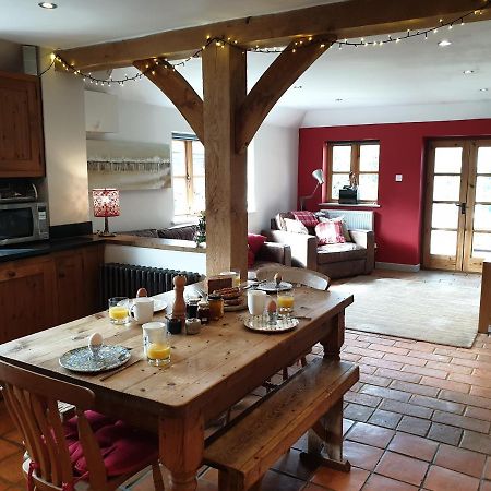 Delightful Cottage On The River Adur Close To Brighton & The Downs No Dogs Sorry Upper Beeding Екстериор снимка