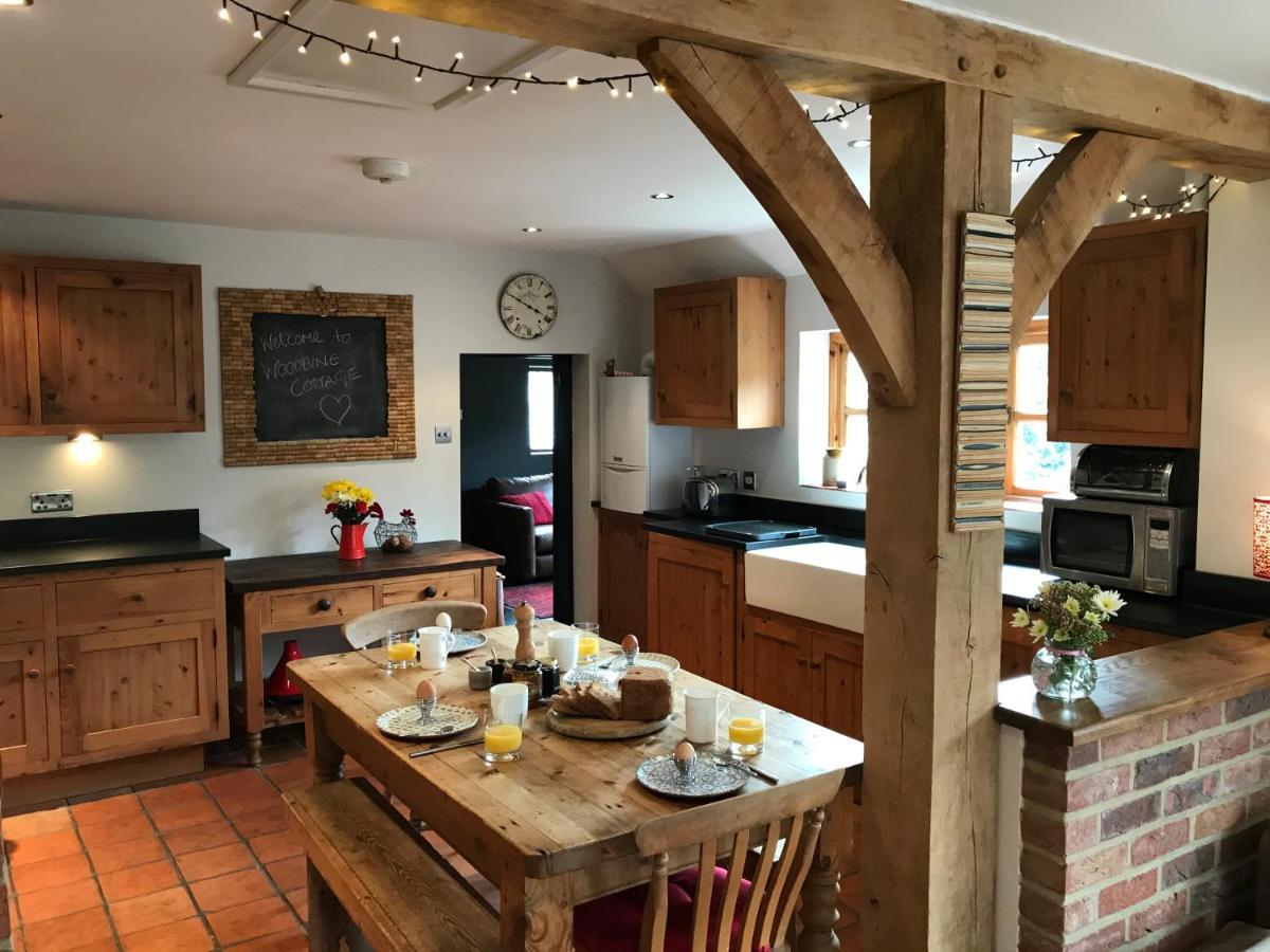 Delightful Cottage On The River Adur Close To Brighton & The Downs No Dogs Sorry Upper Beeding Екстериор снимка