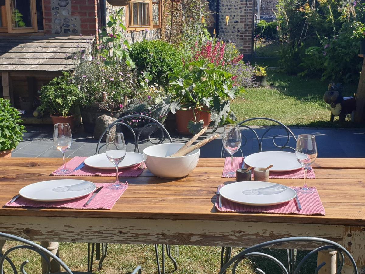 Delightful Cottage On The River Adur Close To Brighton & The Downs No Dogs Sorry Upper Beeding Екстериор снимка