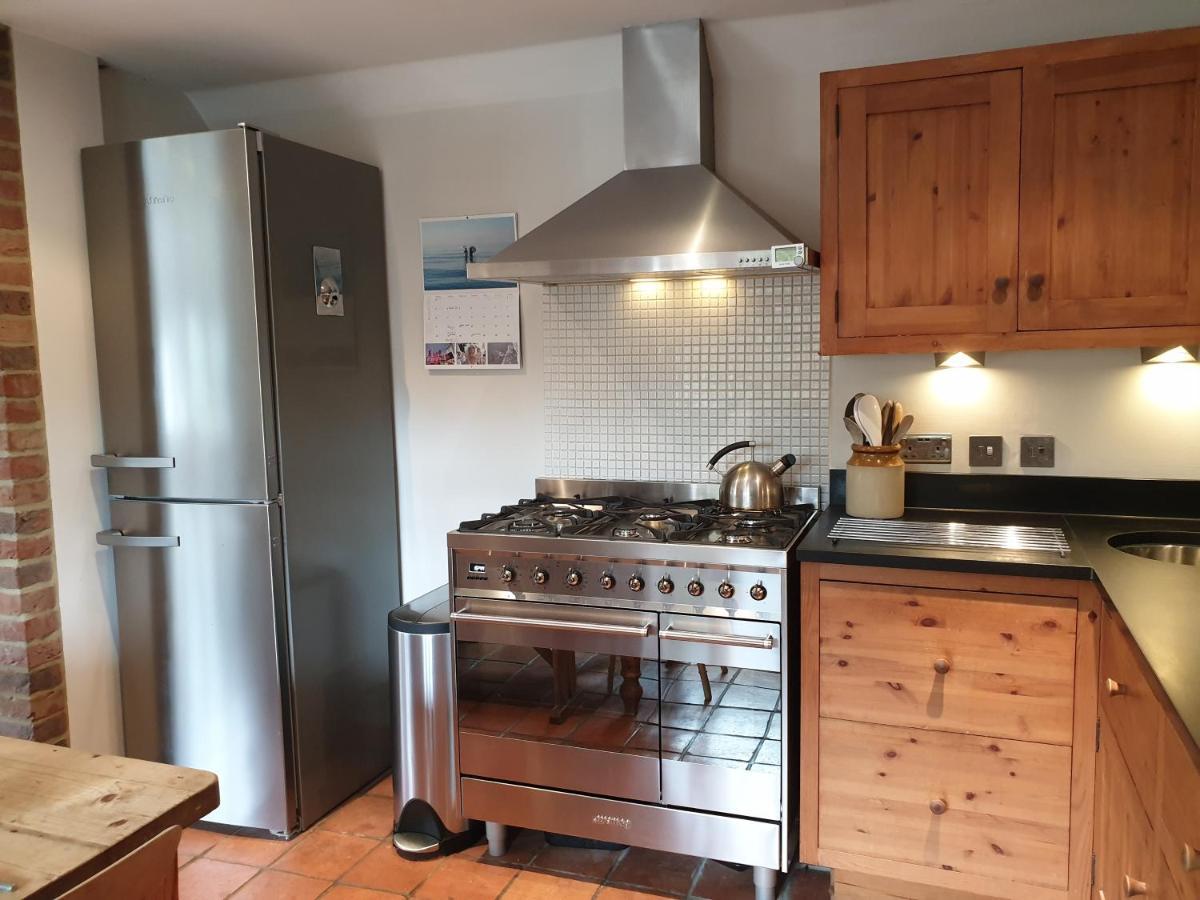 Delightful Cottage On The River Adur Close To Brighton & The Downs No Dogs Sorry Upper Beeding Екстериор снимка